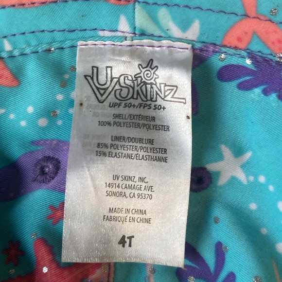 UV Skinz reversible Sun hat 4T -free with bundle 2+items - Picture 4 of 4